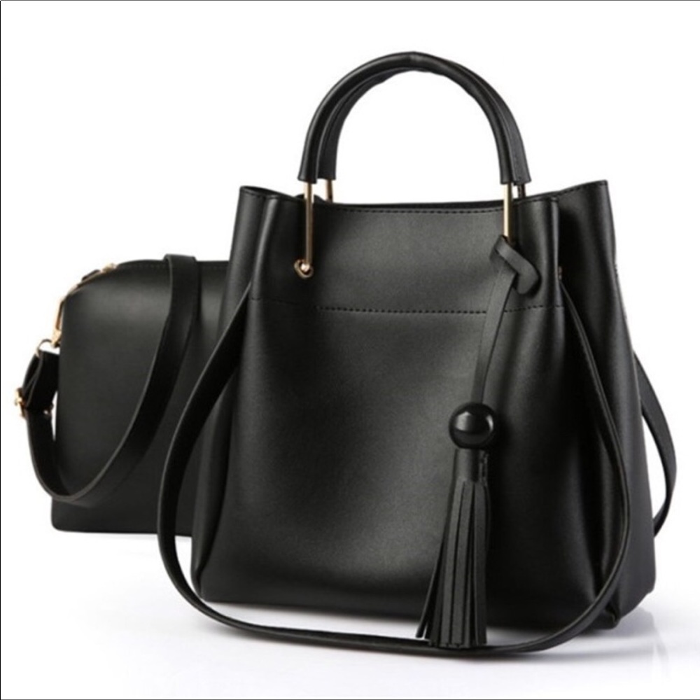 Just Arrived! New Tote 2 in 1 Tassel Set. NWT